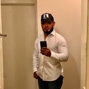 Meet your Posher, Isaias